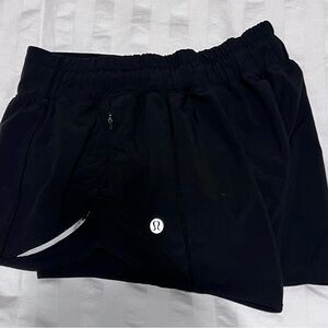 Black lululemon short